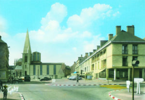 Place Vicq d'Azir et église Saint-Malo peu après la reconstruction