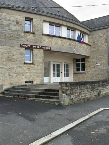 Ecole Léopold DELISLE
