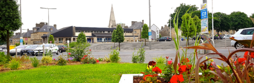 Fleurissement place du Château